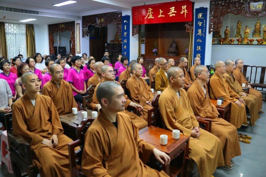 电瓶三轮车四个电瓶可以该五个电瓶吗游戏画面